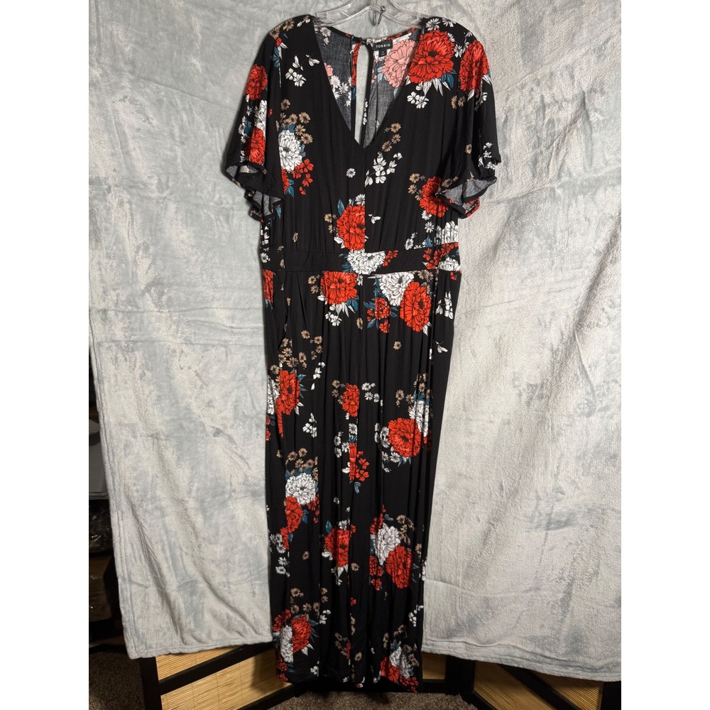 Torrid Womens Black Red Floral V-Neck Wide‎ Leg Jumpsuit Plus Size 2 Pockets 2X